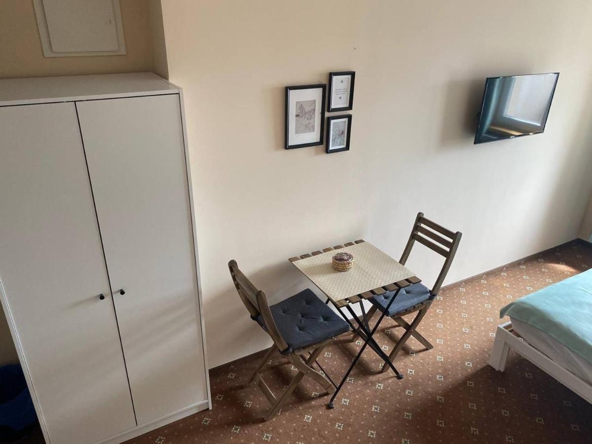 Apartamenty Dobra Noc Przy Wawelu 2 Bedrooms Krakau Buitenkant foto
